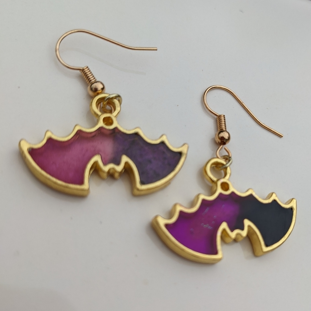 Bats Purple Wicked Earrings Handmade Resin Bat Gold Lightweight Spooky - Picture 5 of 7